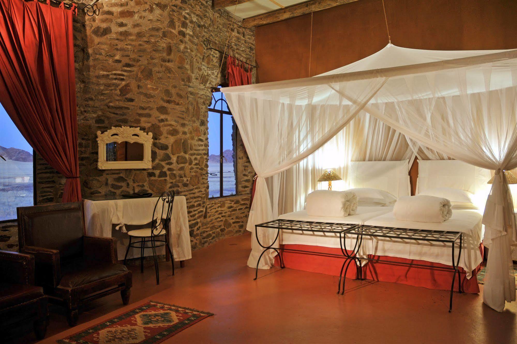 Le Mirage Desert Lodge Sesriem Bagian luar foto